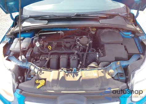 2014 Ford Focus Se z USA, uszkodzony, nr VIN 1FADP3F27EL293060